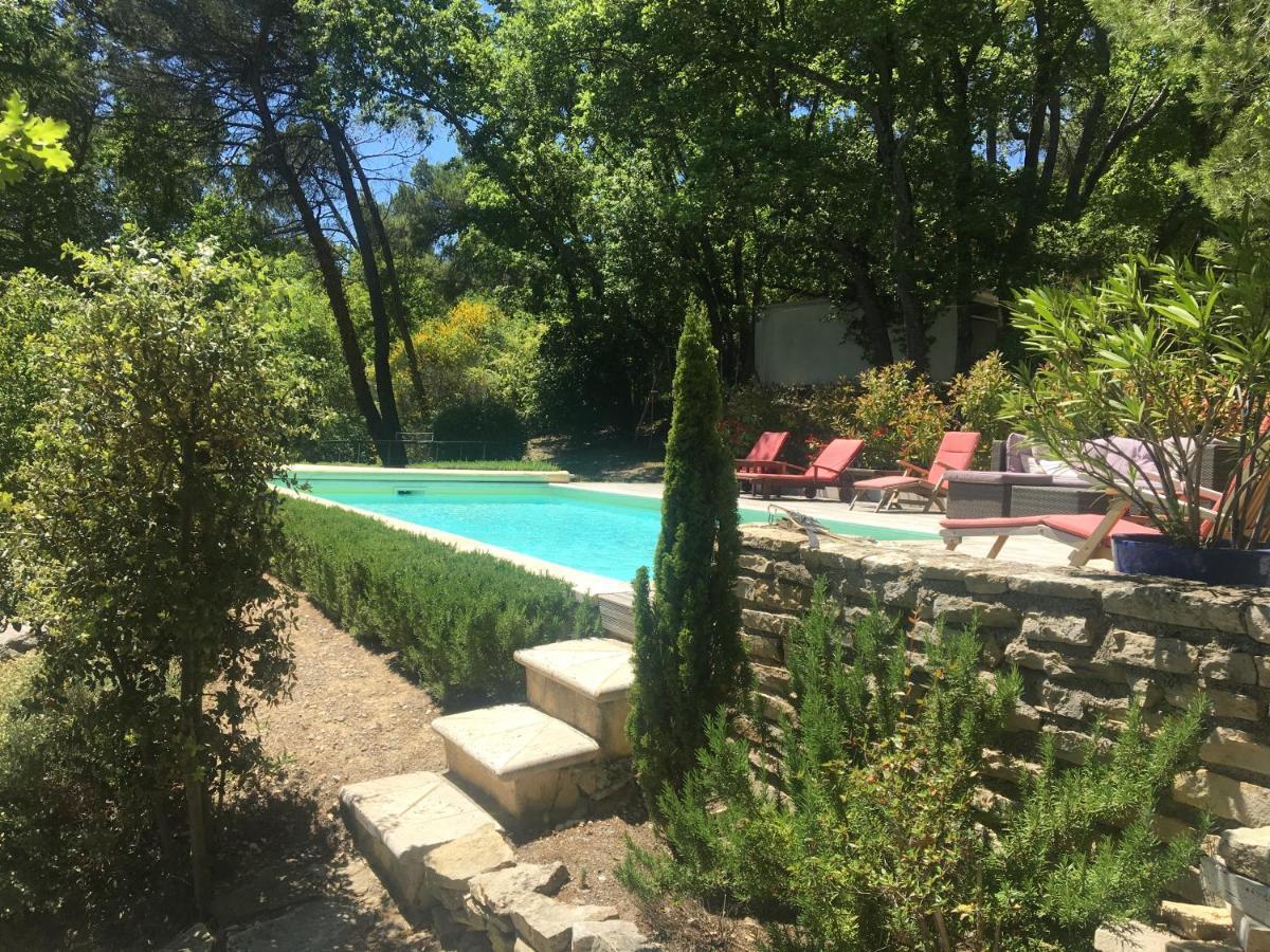 Villa De Carbonelle Pierrevert Exteriér fotografie